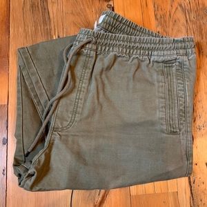 GAP Men’s Pants with cuff at bottom